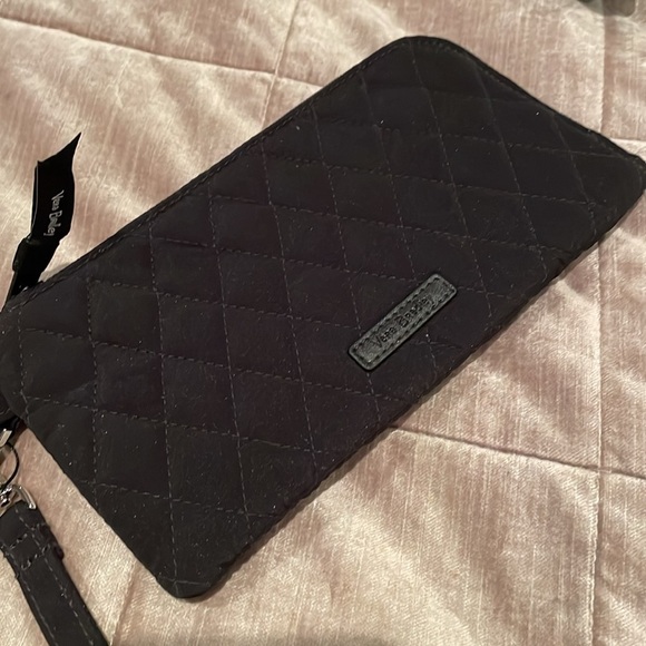 New! Vera Bradley Wristlet RFID Tech Full Size Wallet Wristlet - Picture 1 of 11